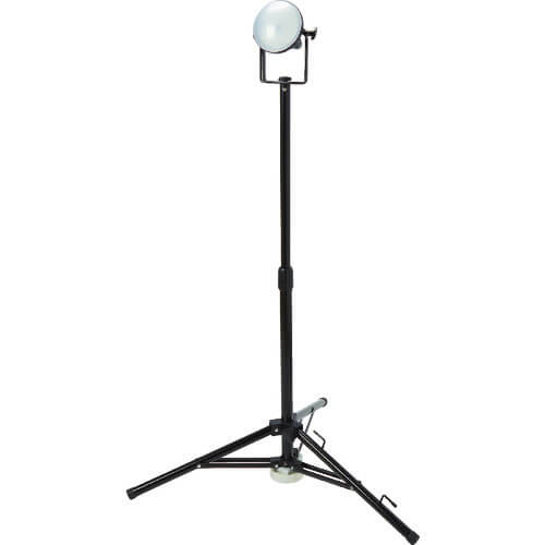 ชุดไฟสปอตไลท์ LED DELKURO: ไฟสปอตไลท์ 1 ดวง + ขาตั้งกล้อง และปลั๊กเสียบ แบรนด์ TRUSCO
