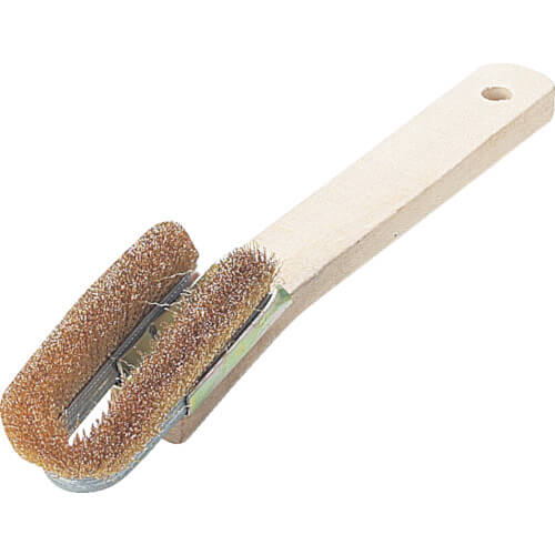 แปรงมือ แบบ Channel Brush 6U2 แบรนด์ TRUSCO