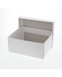 กล่องสีขาวเรียบๆ รุ่น Esprit Box B-1 บรรจุแพ็คละ 10 กล่อง
