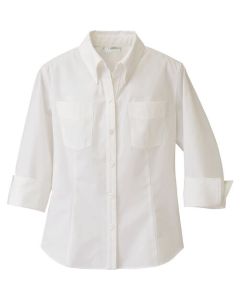 เสื้อเชิ้ตผู้หญิงแขนสามส่วนติดกระดุมสีขาว M
