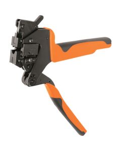 Crimping tool for contacts