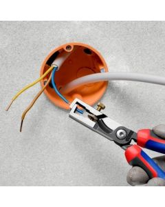 KNIPEX StriX® เครื่องปอกฉนวนกับกรรไกรสำหรับสายไฟหรือสายเคเบิล