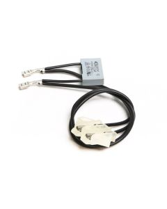 CABLE WITH CAPACITOR