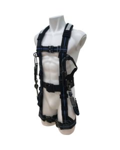 Full harness type safety belt and safety rope set.