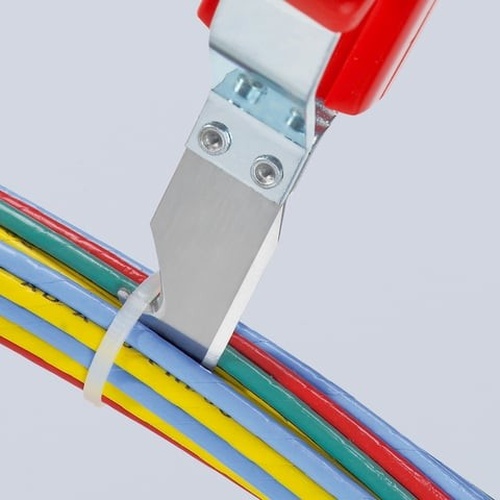 เครื่องมือสำหรับการรื้อถอน, พร้อมใบมีดมีดผ่าตัด แบรนด์ KNIPEX